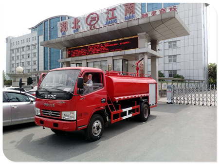 東風(fēng)4噸消防灑水車 微信圖片_20170425092314.jpg