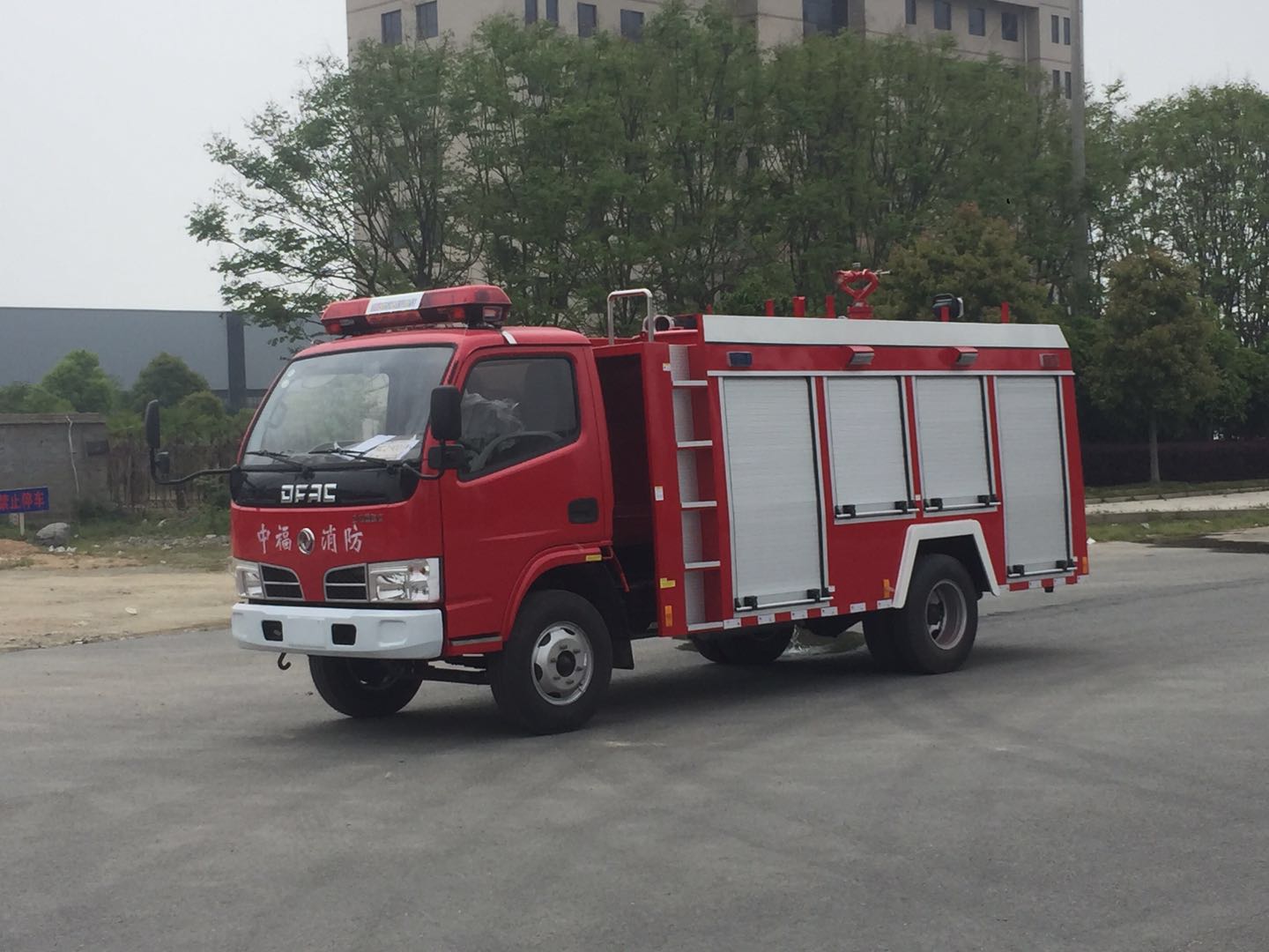 東風福瑞卡微型消防車 893155825575395996.jpg