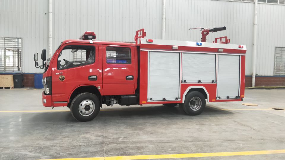 東風可普特泡沫消防車圖片 994939CB87A863749C5D4518EBF876E1.jpg